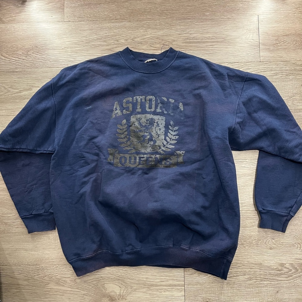Storia Blue Crewneck Sweater Classic Style